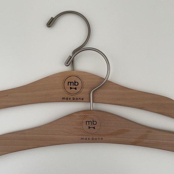 Max Bone Dog Clothes Hangers (Set of 2) - Picture 4 of 6